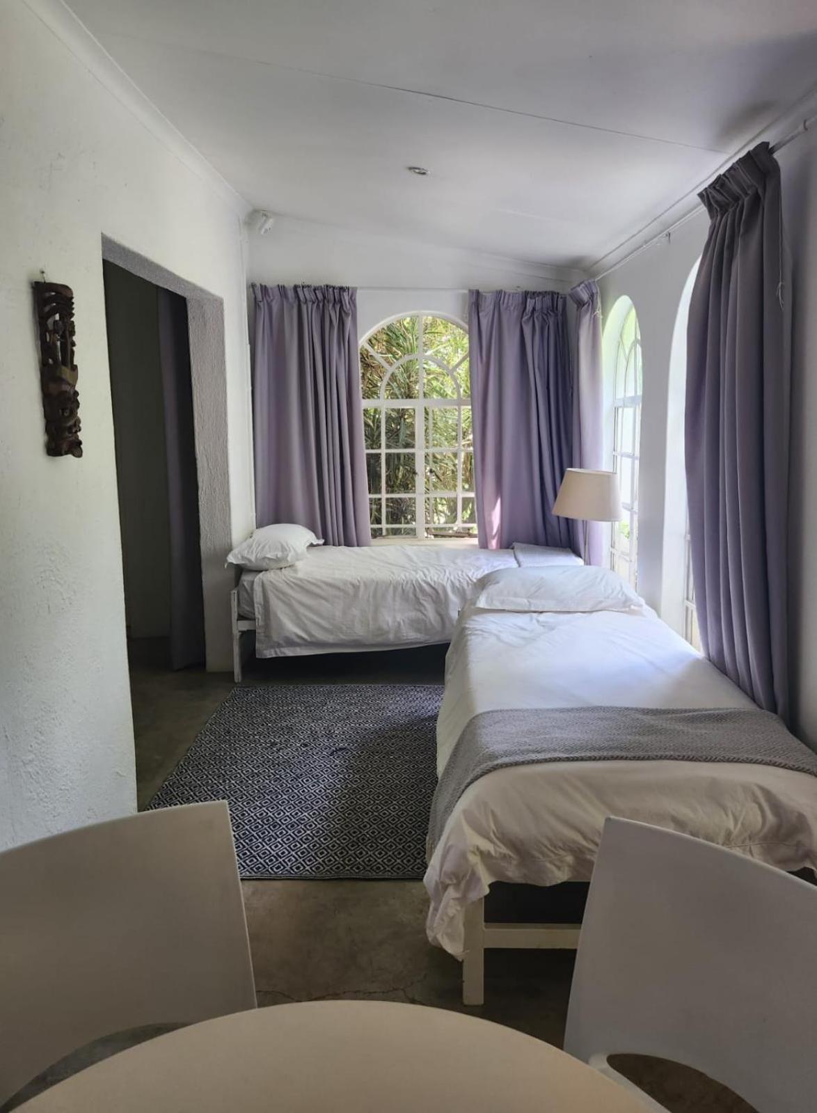 The Bardolino Artists Retreat Pensionat Mbombela Rum bild